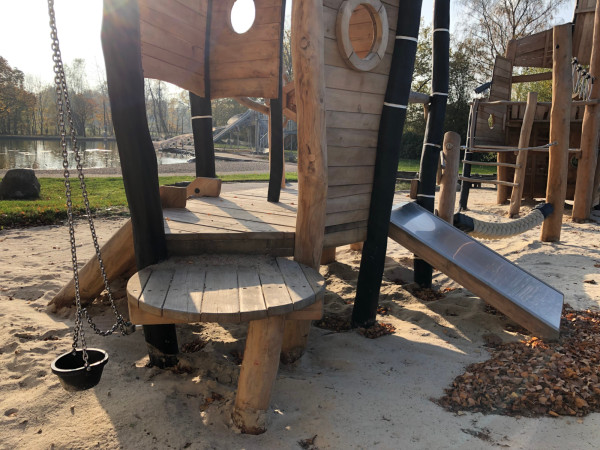 Spielschiff Kuddel Muddelplus und U3  29  4354