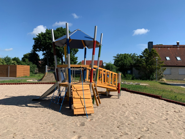 Spiel Bau Mikadoturm 4469