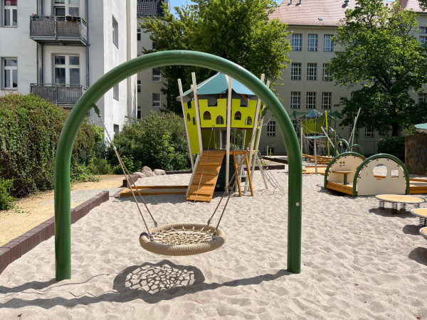 Spiel Bau Spielplatz 4518