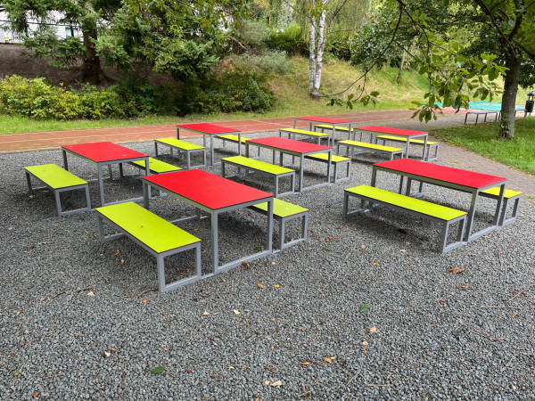 Freiraumobjekte Ney Sitzgruppe Schulhof 4697
