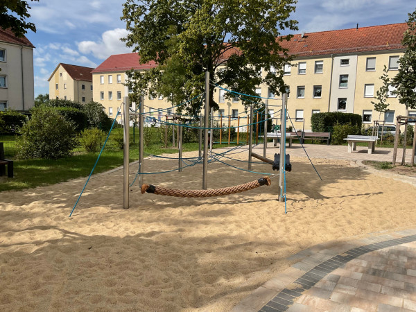 Spiel Bau Spielplatz707
