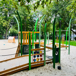 Spiel Bau Spielplatz779