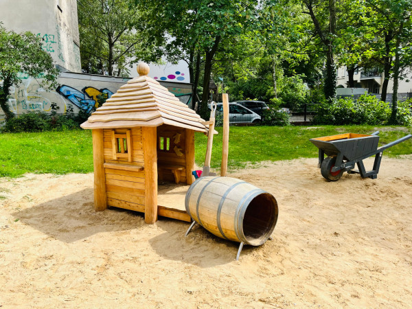 Spielart Spielplatz Robinie 4771