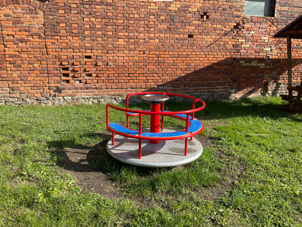 Fritz Muller Spielplatz Karussell 4802