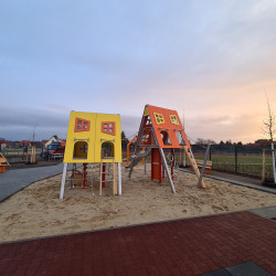 Spiel Bau Spielhauser