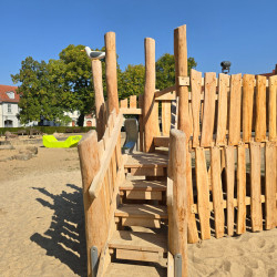 Spielart Kleines Spielhaus U3 Fischladen Treppenaufstieg