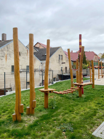 Spielart Kletteranlage mit Rutsche Kletterturm Spielgerat Spielplatz 5280