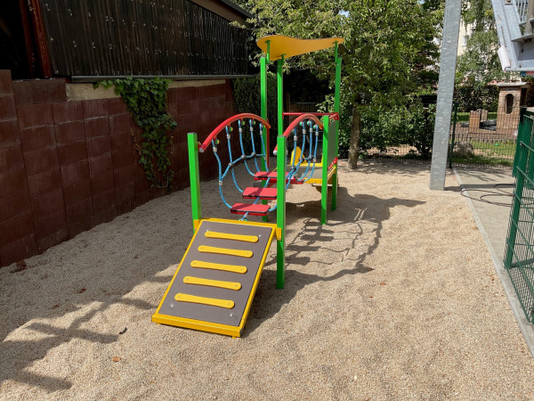 Geithain Bahnhofstrasse Kita Kinderland Spielplatz Spielgerat U3 Fritz Muller Kleinkind 5384